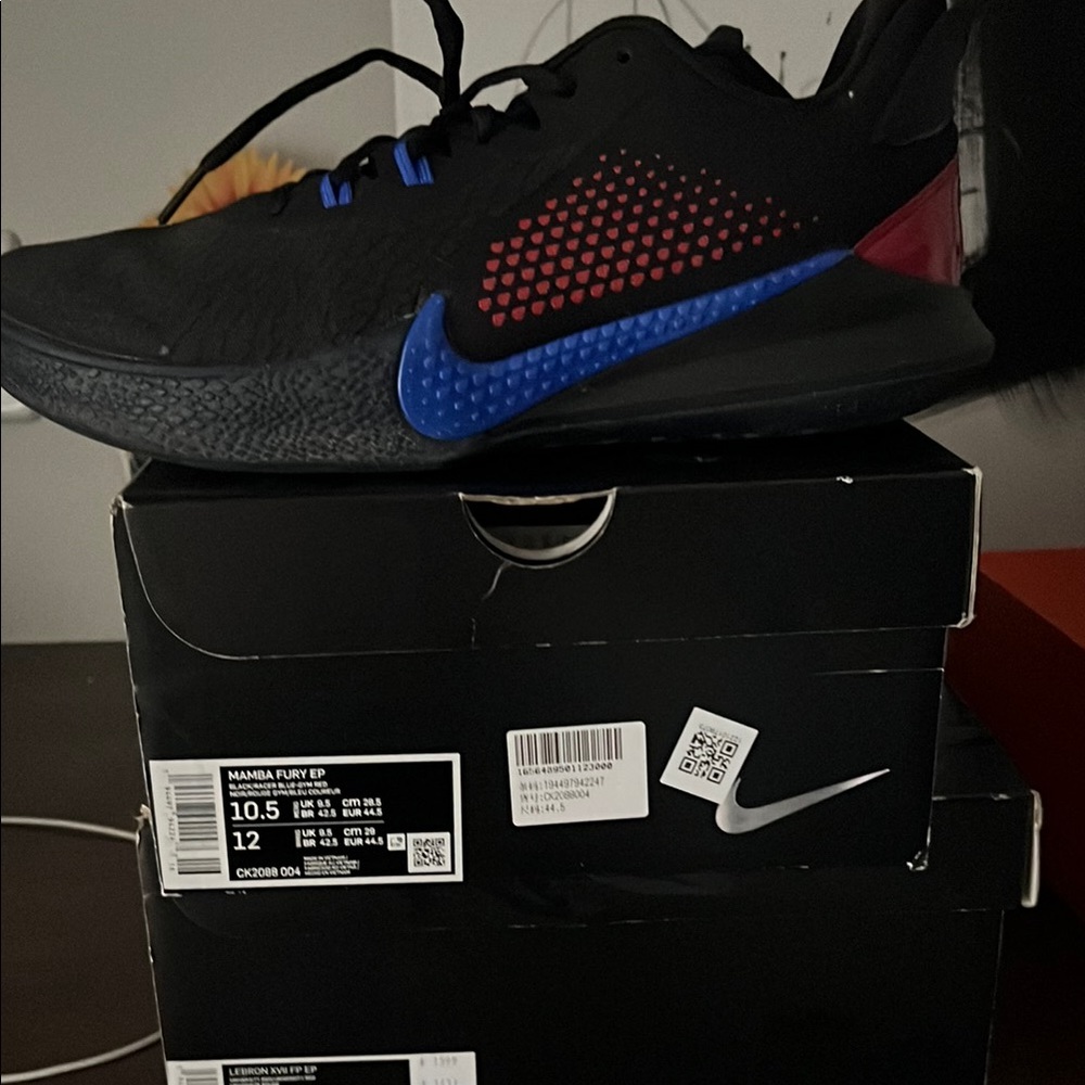 Nike mamba furyEP Athletic Sneakers Mens 10.5
